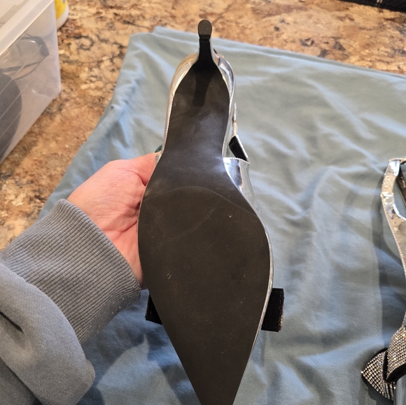 Elegant Silver Women's Slingback Heels - Picture 5 of 5